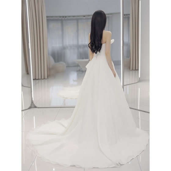 Strapless Light Wedding Dress 2023 New Shopee Southeast Asian French Senior Main Yarn Travel Shot Niche Simple Outgoing Yarn
