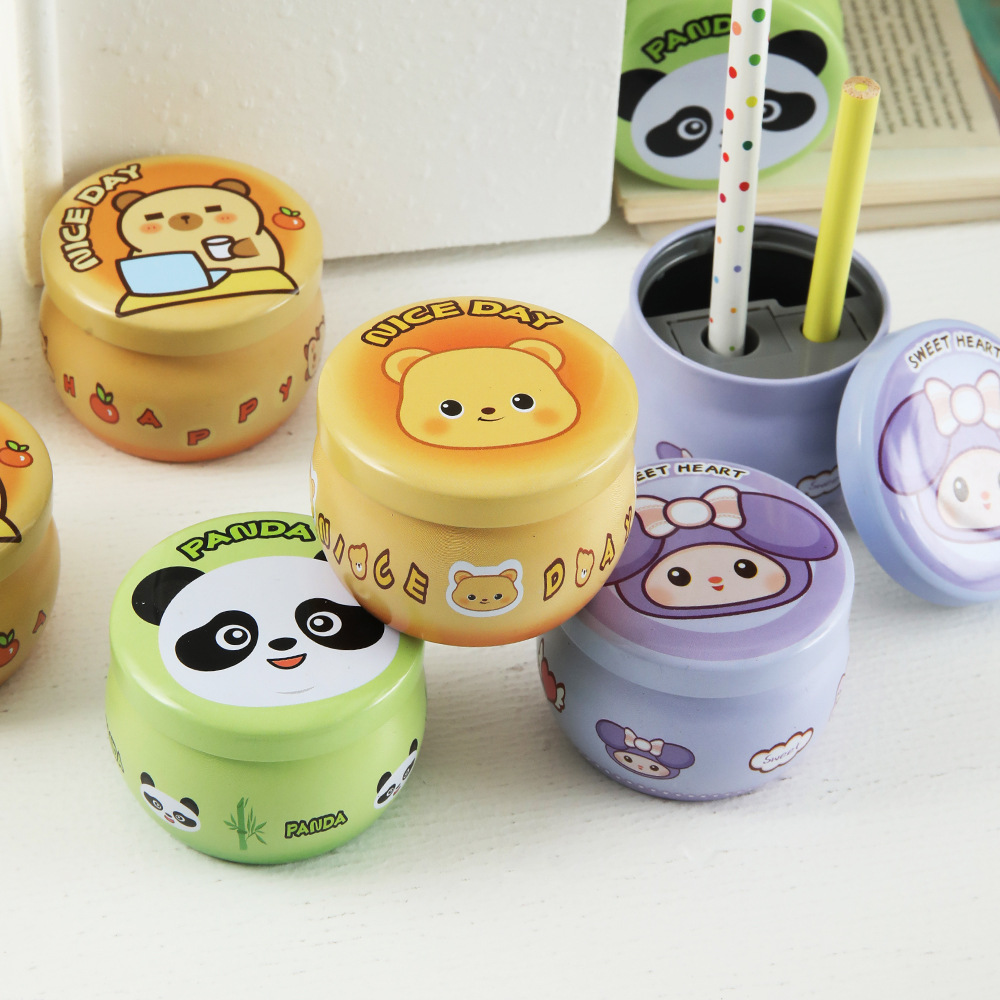 Cute estudiante de la escuela primaria de doble agujero cuchillo de lápiz dibujos animados caja de hierro mini afilador de lápiz planador de lápiz para niños cuchillo de lápiz