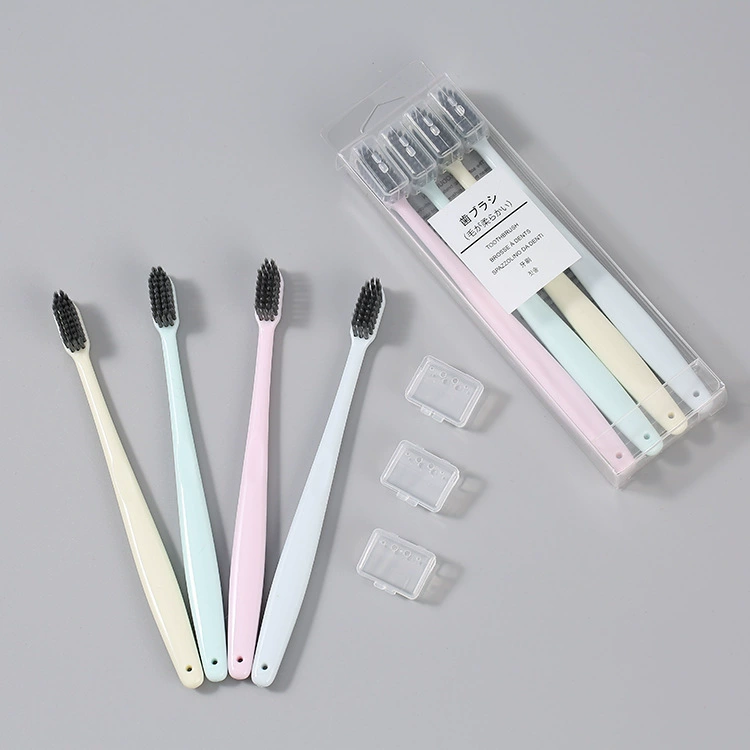 Japanese protective case for adults, soft toothbrush, 4 pieces