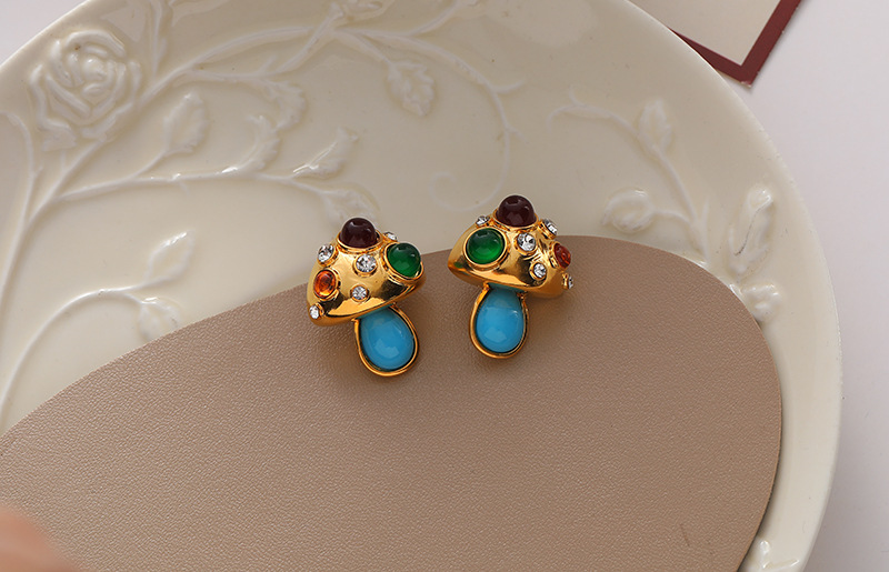 Fashion Mushroom Copper Plating Inlay Rhinestones Ear Studs 1 Pair