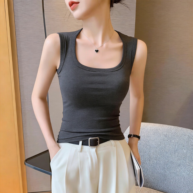 1. Women's Summer New Style Vest with Built-In Chest Pads, Can Be Worn as an Outer Layer or as an Inner Layer, Covers Side Breasts, with Wide Shoulder Straps, Suitable for Hot Girls