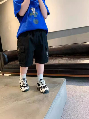 Boys 'working quarter pants 2024 summer new style loose western-style children's shorts summer casual pants for baby's knees