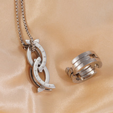 外贸欧美热款亲吻鱼钛钢可变形戒指创意潮流百搭学生情侣Shopee