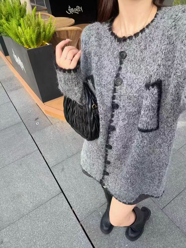 撞色复古慵懒风圆领织开衫毛衣女冬季新款韩版小香风宽松保暖毛衣|undefined