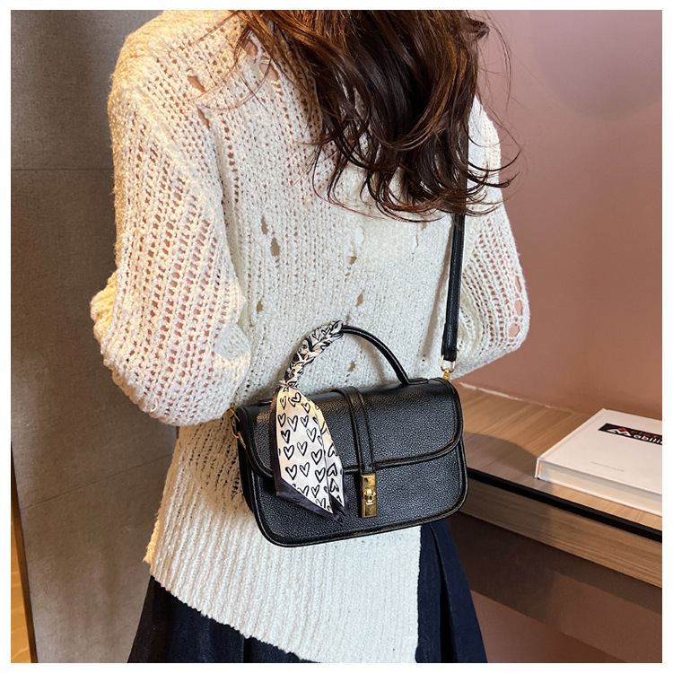 2023 Herbst und Winter neuer Stil, leichter Luxus, vielseitig, High-End-Retro-Umhängetasche für Damen, kleine quadratische Handtasche_voghion.com