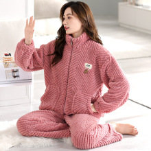 一件代发冬季女士法兰绒睡衣加厚拉链高领长毛绒可外穿家居服套装