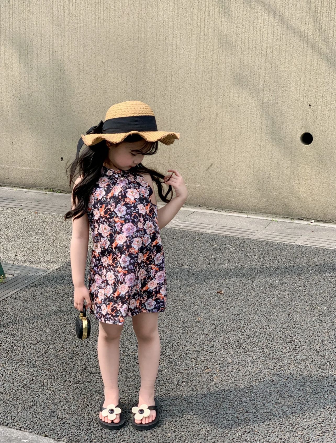 Chinese-style cheongsam for girls, summer red flower, open-collared V-neck with pink pearl pendant, backless hollowed-out modified cheongsam dress