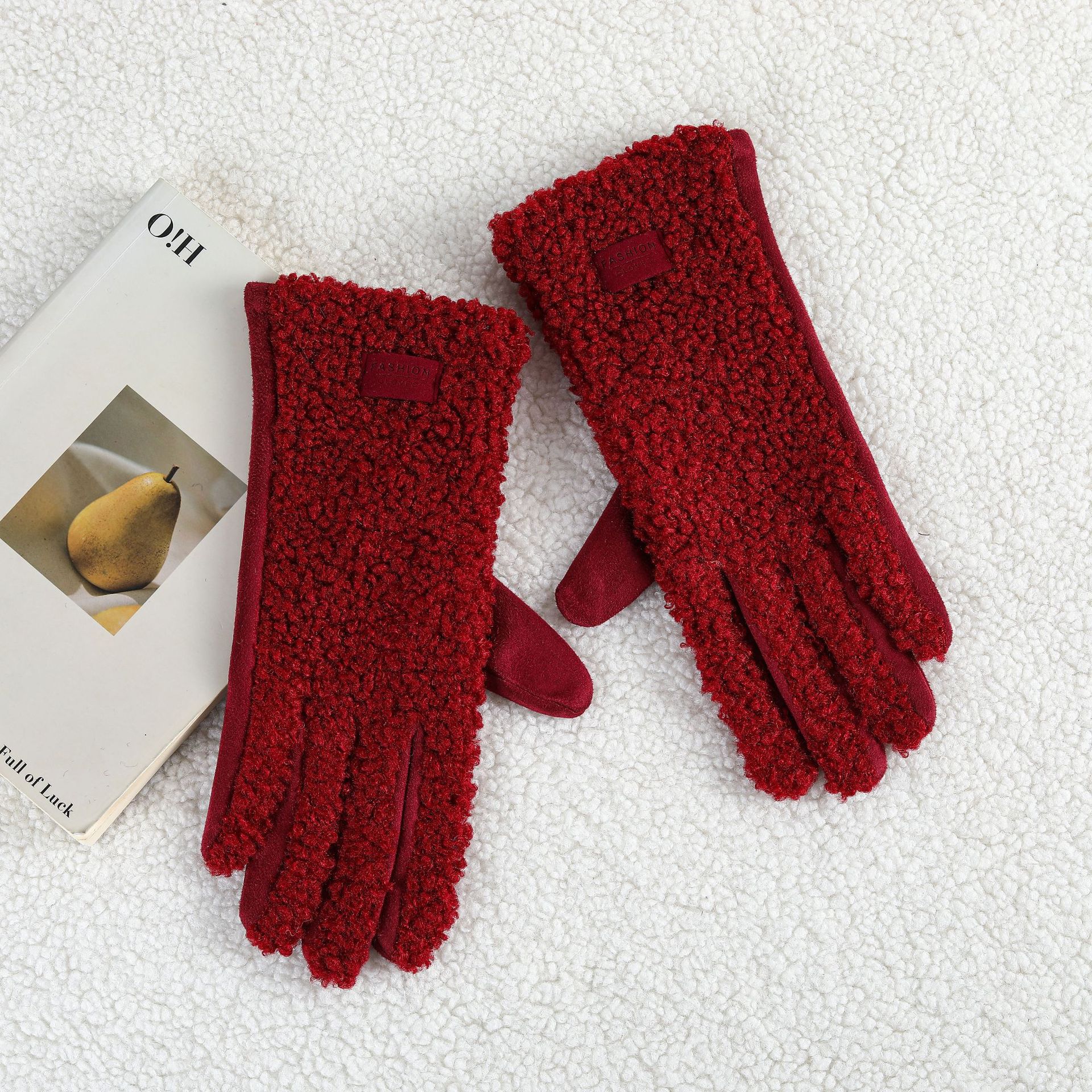 Preventa | Guantes de dedos cálidos y a prueba de viento al aire libre de invierno Guantes de costura de terciopelo granular de diseño de nicho femenino al por mayor