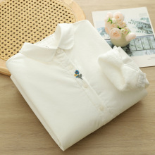 2025年冬装新款 小清新刺绣加绒长袖白衬衫女 休闲显瘦上衣批发