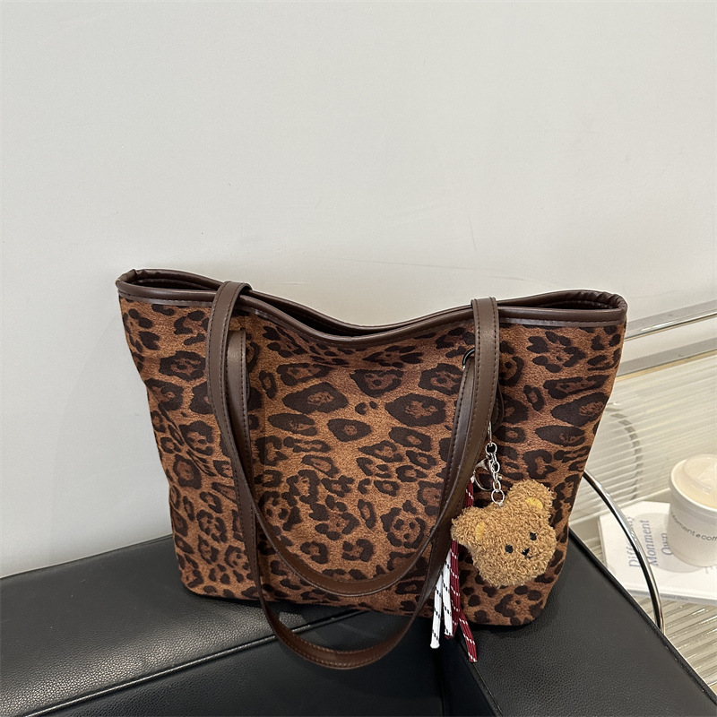 2024 nuevo otoño y invierno de gran capacidad de transporte de hombro relajado bolso de brazo retro moda leopardo bolso de mujer