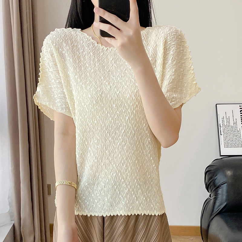 Round Neck Short-Sleeved T-Shirt for Women Summer 2023 High-End Design Niche Jacquard Pleated Loose Top