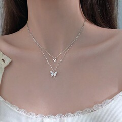 白銅フラッシュドリル蝶二重ネックレス女性シンプルなデザイン感があります。