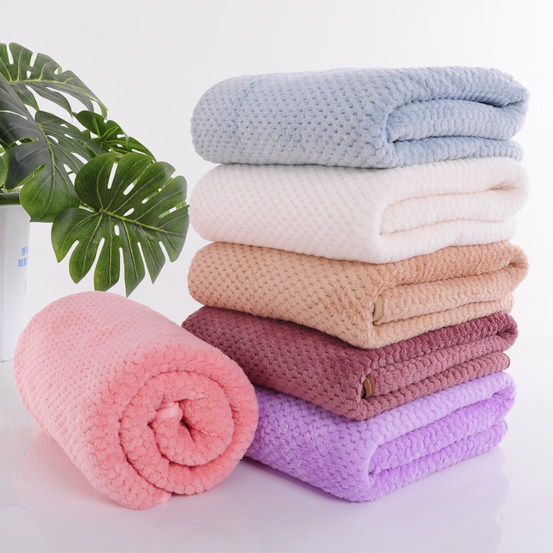 Coral velvet pineapple Plaid bath towel men's and women's same fashion quick-drying lint-free absorbent bath thickened extra large wrap towel Coral velvet pineapple Plaid bath towel men's and women's same fashion quick-drying lint-free absorbent bath thickened extra large wrap towel