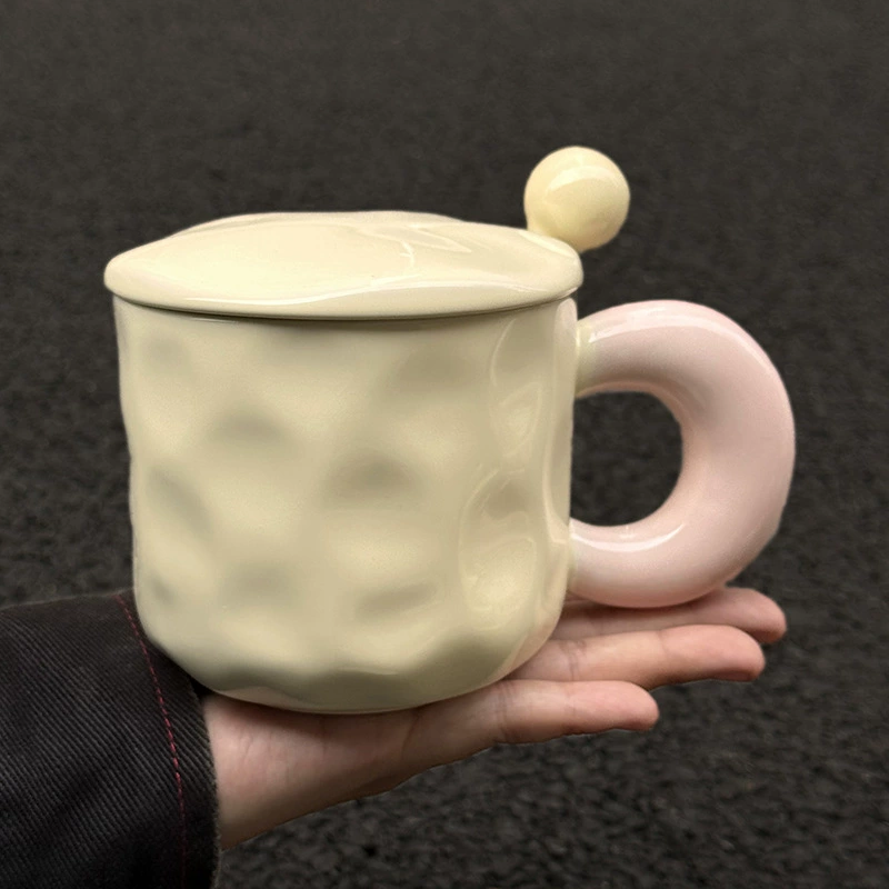 Керамическая кружка (Milk FUFU) 401–500 мл, крышка и ложка — милый контрастный цвет, подарочная кружка