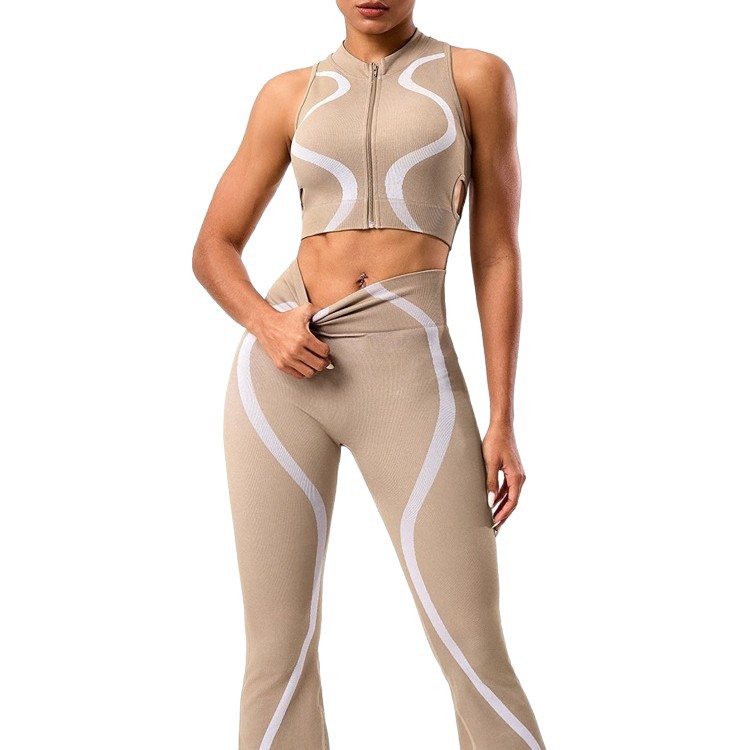 Completo color-block da donna con canotta senza maniche con cerniera e pantaloni da yoga svasati color pesca_voghion.com