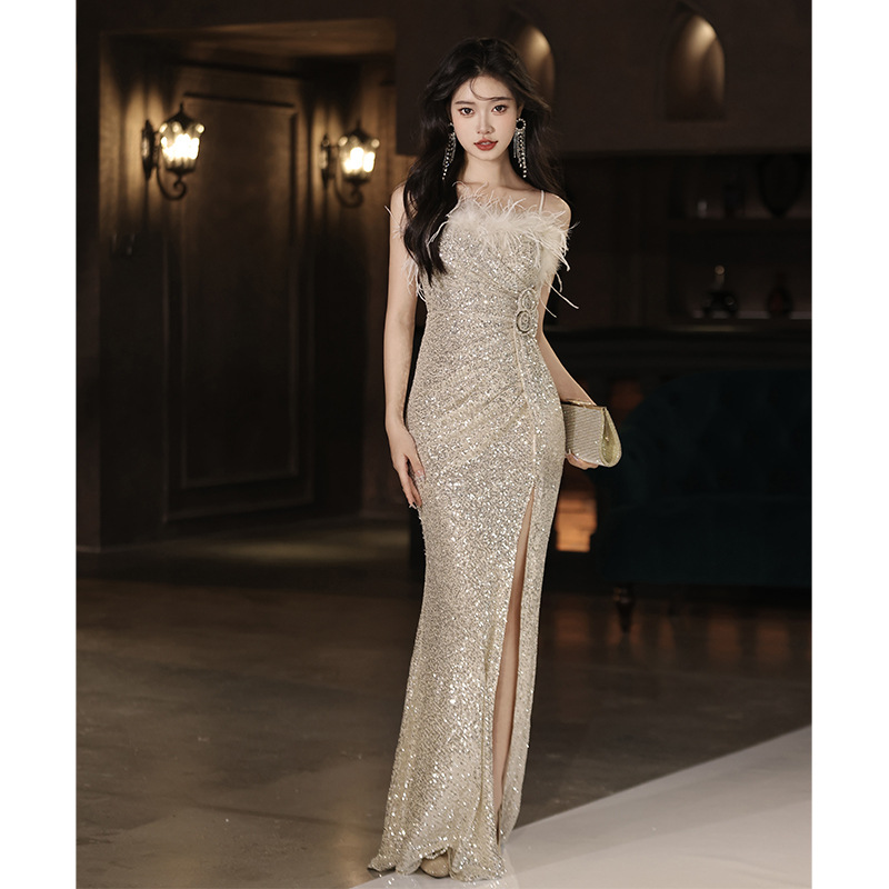 Vestido de noche plateado para mujeres 2026 nuevo banquete de celebridades anfitrión de reunión anual vestido de desfile de cola de pescado sexy