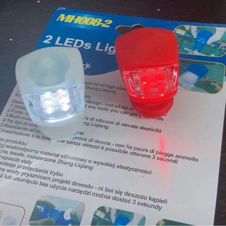 Luz de advertencia de seguridad de bicicleta portátil al aire libre rana de silicona accesorios de equitación decoración para niños Luz de mango de bicicleta