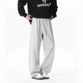 男式针织衫;男式夹克;男式休闲裤