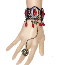 万圣节黑色蕾丝手饰 复古骷髅鬼头水晶女式手链带戒指一体链饰品