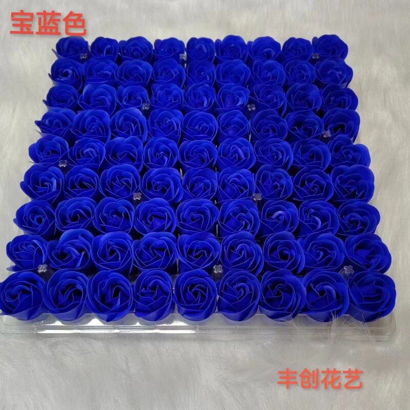 源メーカーの卸売りは、ベースのない三層の石けん花の花の頭を厚くして、石けん花のバラの花の頭をシミュレートします|undefined