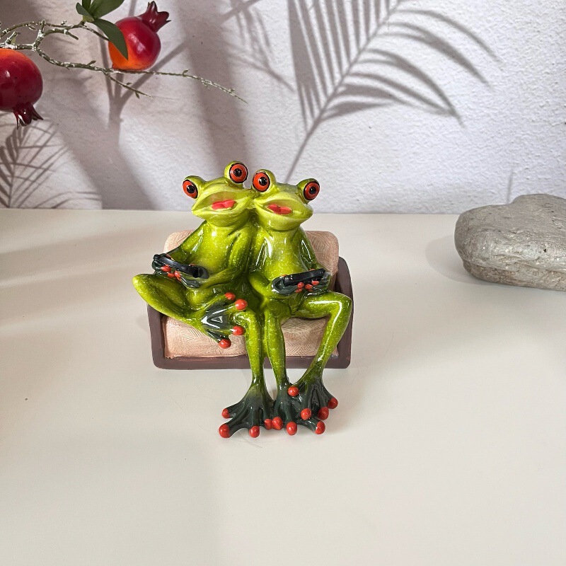 Cross-Border Creative Nordic Style Decoration Couple Playing Game Frog Resin Crafts Ornaments Valentine's Day Gift Cross-Border Creative Nordic Style Decoration Couple Playing Game Frog Resin Crafts Ornaments Valentine's Day Gift