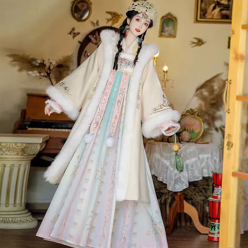 Новый осенний и зимний снег