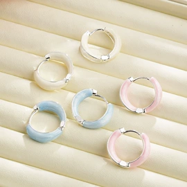 耳钉;耳扣;耳环