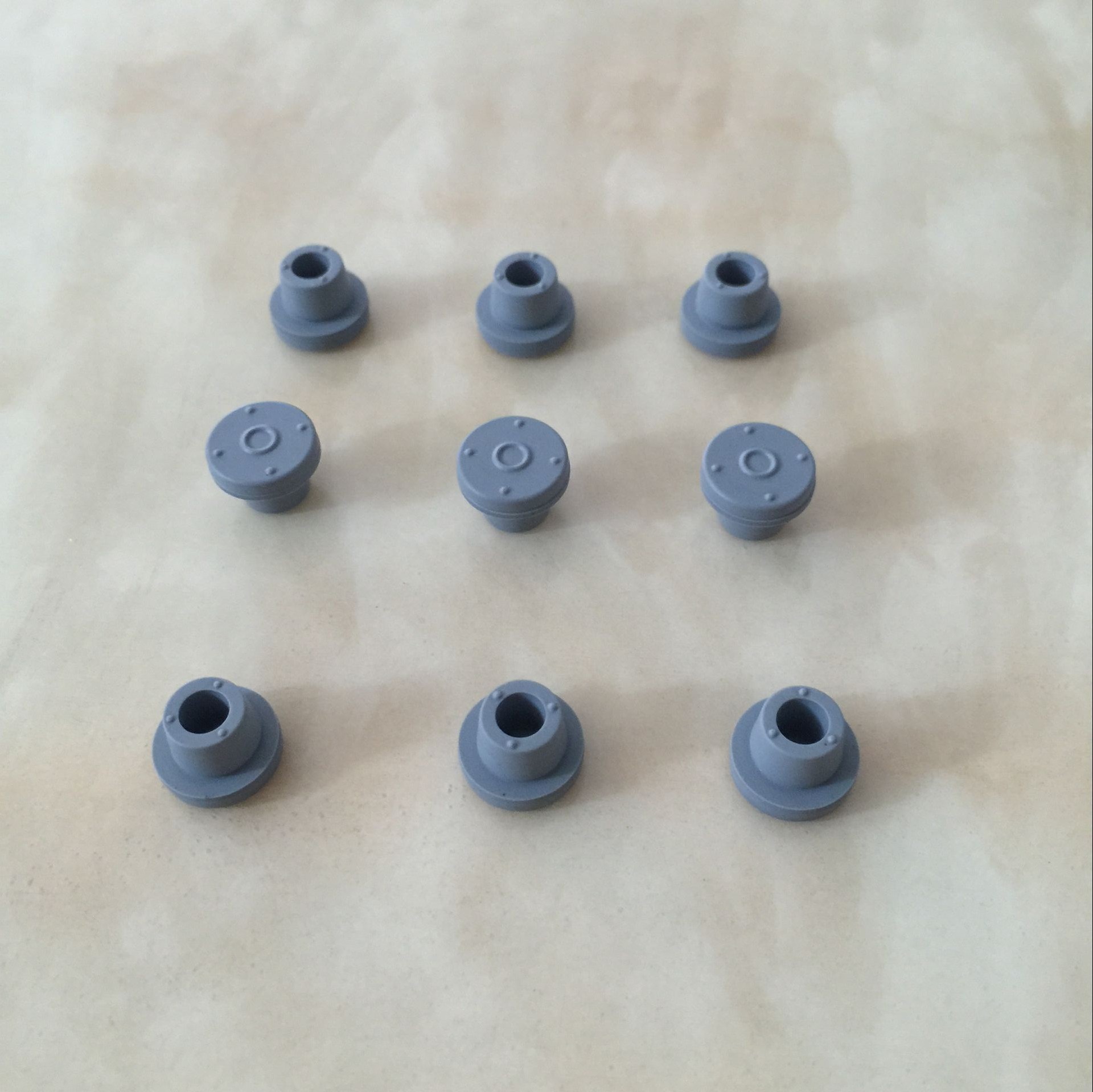 11mm平口丁基胶塞 橡胶塞 硅胶塞 瓶盖胶塞 玻璃瓶塞