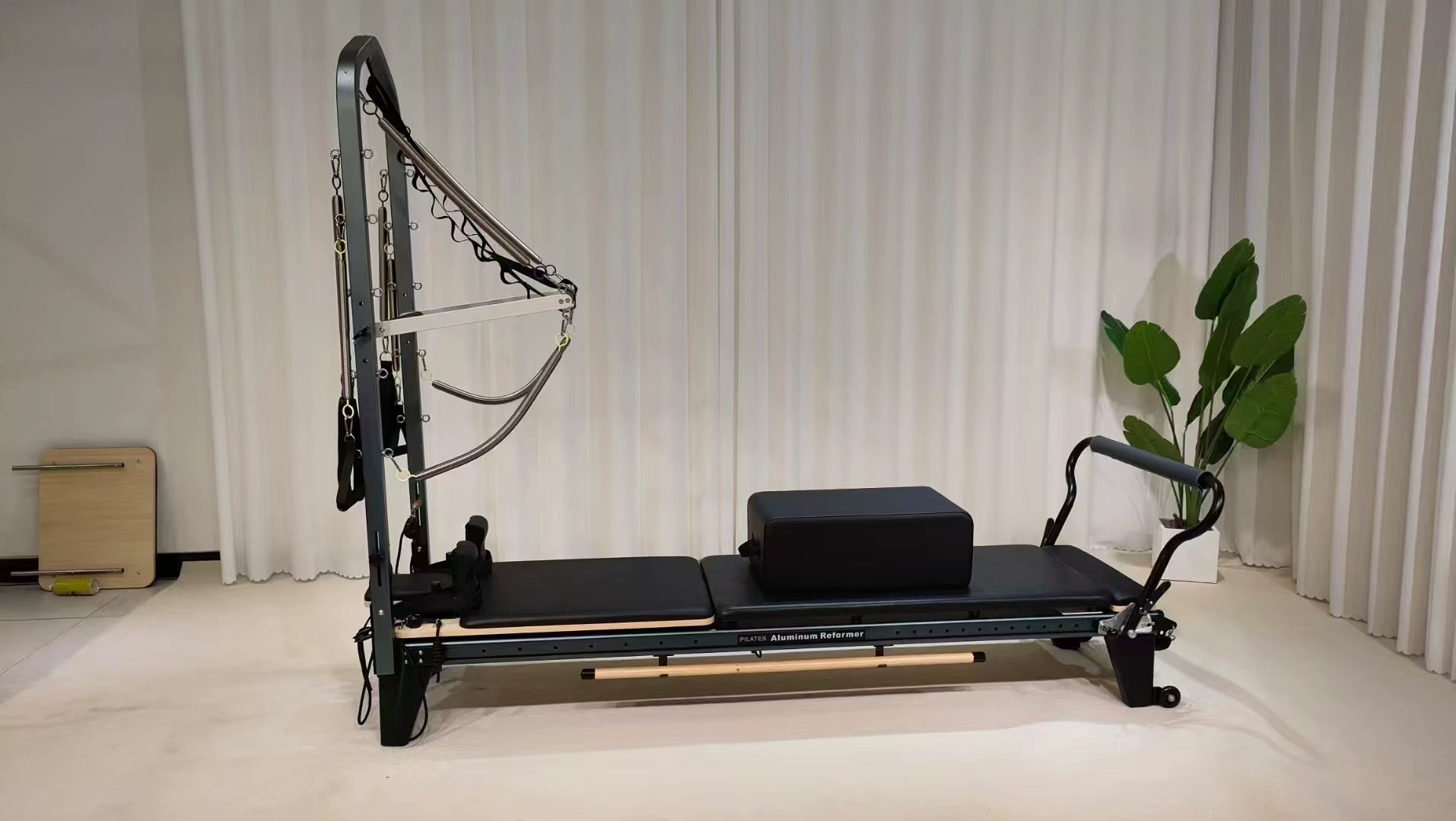 Й Pilates Reformer (Prate's) алюминиевый сплав ядро станка, складной двухвекторный, многоаксессуары