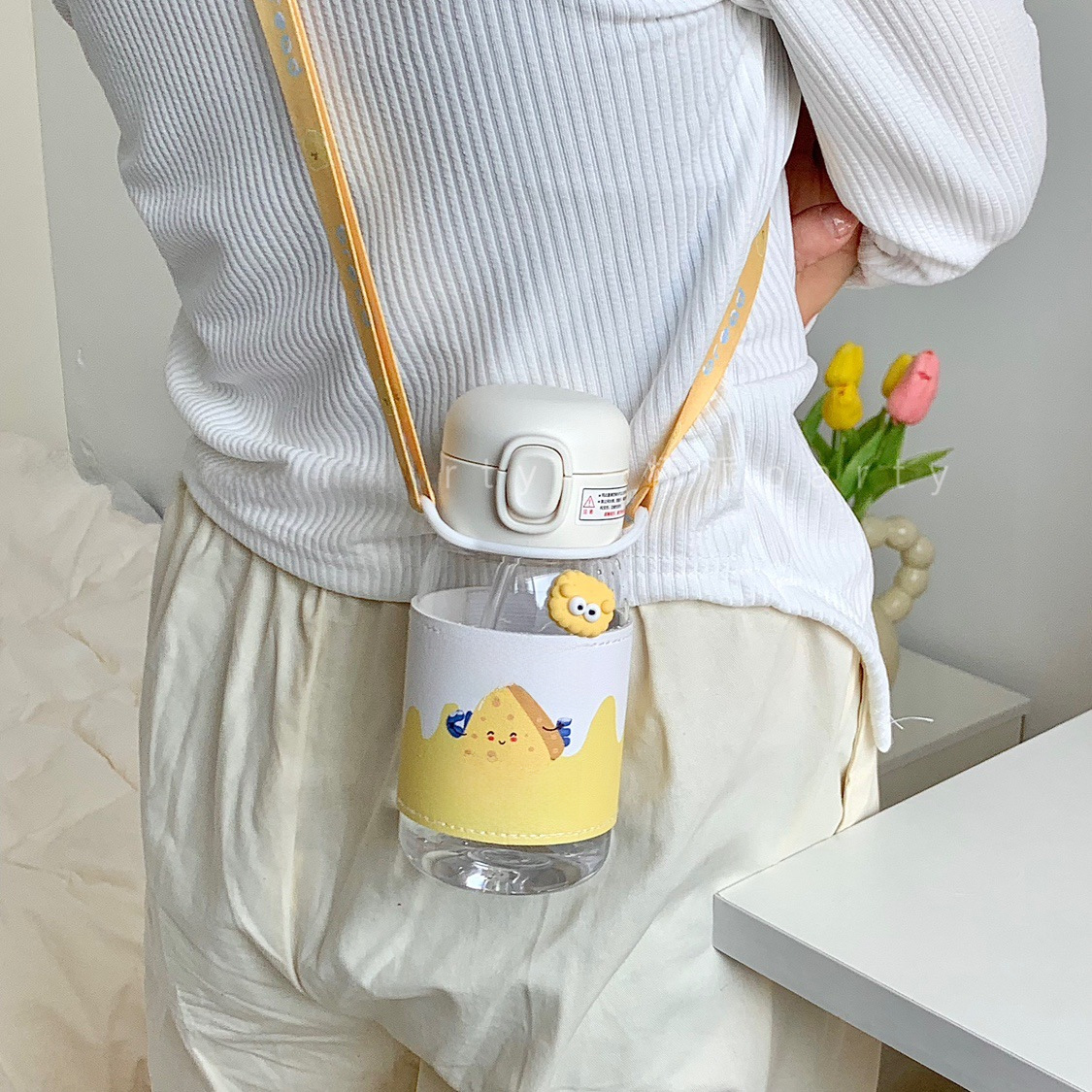 Tulip Transparent Plastic Water Cup Summer Student Cute Cup ins Portable Strap Children's Stud Cup Wholesale