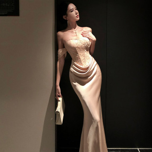 毕业晚礼服
