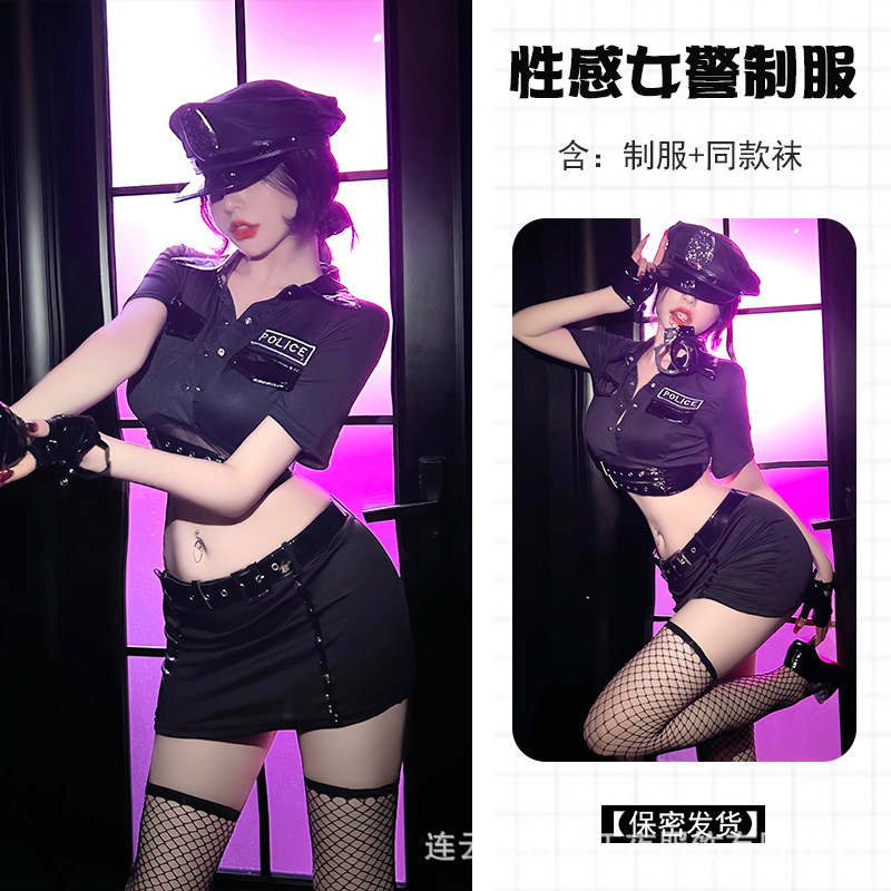 블랙 [탑 + 스커트 + 티셔츠] + 어울리는 양말