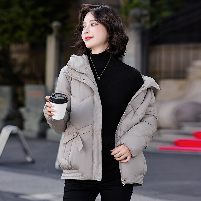 Chaqueta de algodón de pluma de invierno corto de mujer chaqueta de algodón delgada suelta nueva chaqueta de algodón con capuzas gruesa abrigo cálido