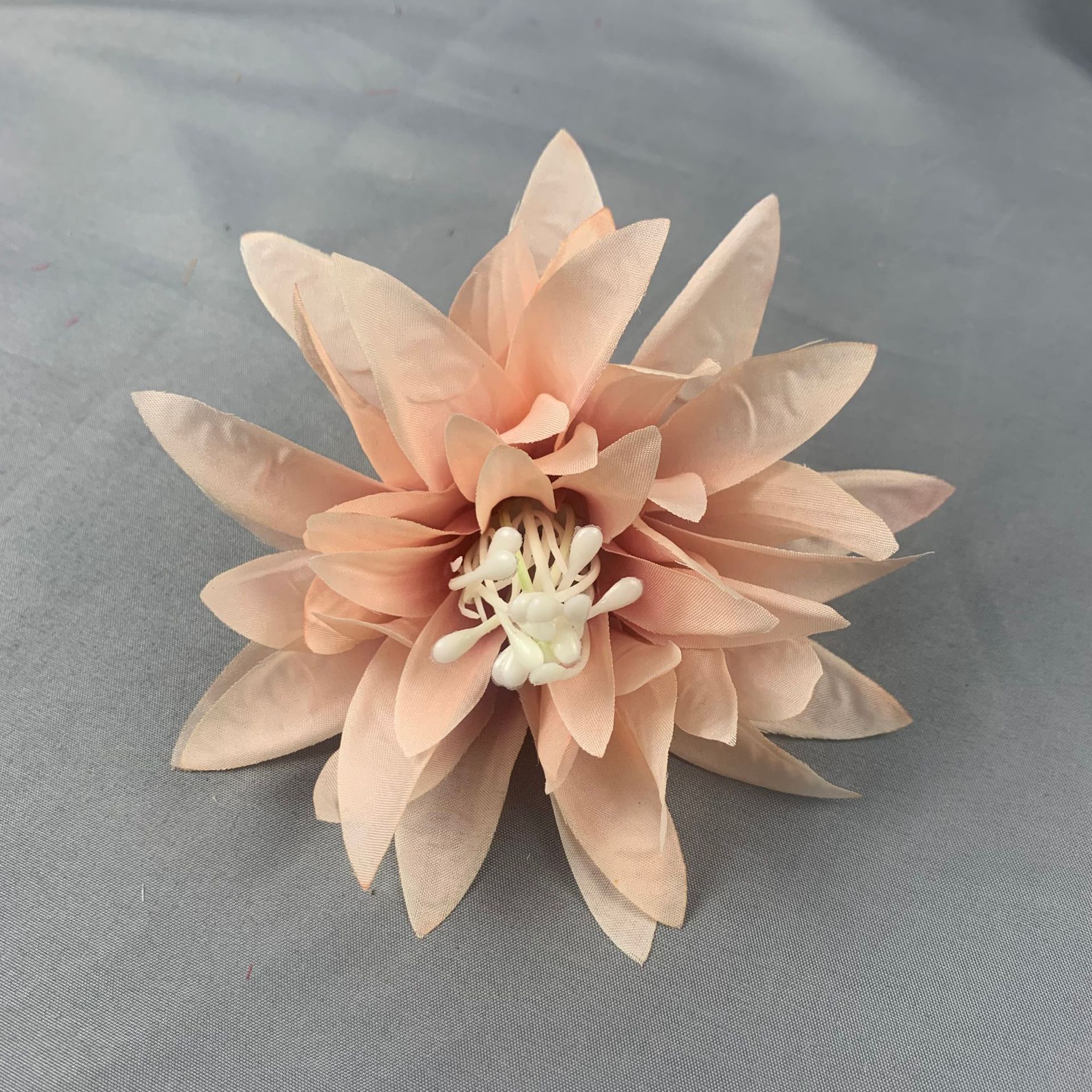 Simulación de flores de crisantemo de garra grande DIY guirlandas hechas a mano gorra gorra gorra gorra accesorios de crisantemo de garra de cangrejo pared de flores fotografía