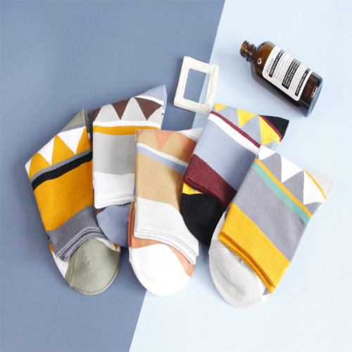 Autumn and winter cotton socks men's mid-calf warm casual breathable socks business high waist thickened men's socks manufacturer wholesale