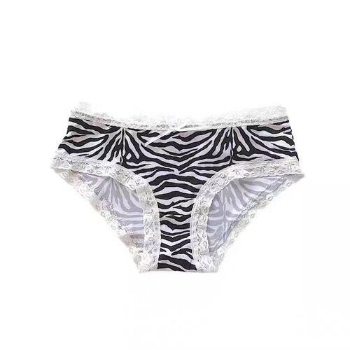 Printed underwear for girls, seamless, Japanese ice silk briefs, thin, lace edge, mid-low waist, breathable and sweet