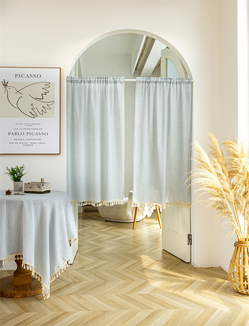 Cortina de puerta de algodón estilo coreano con borlas de fieltro_voghion.com