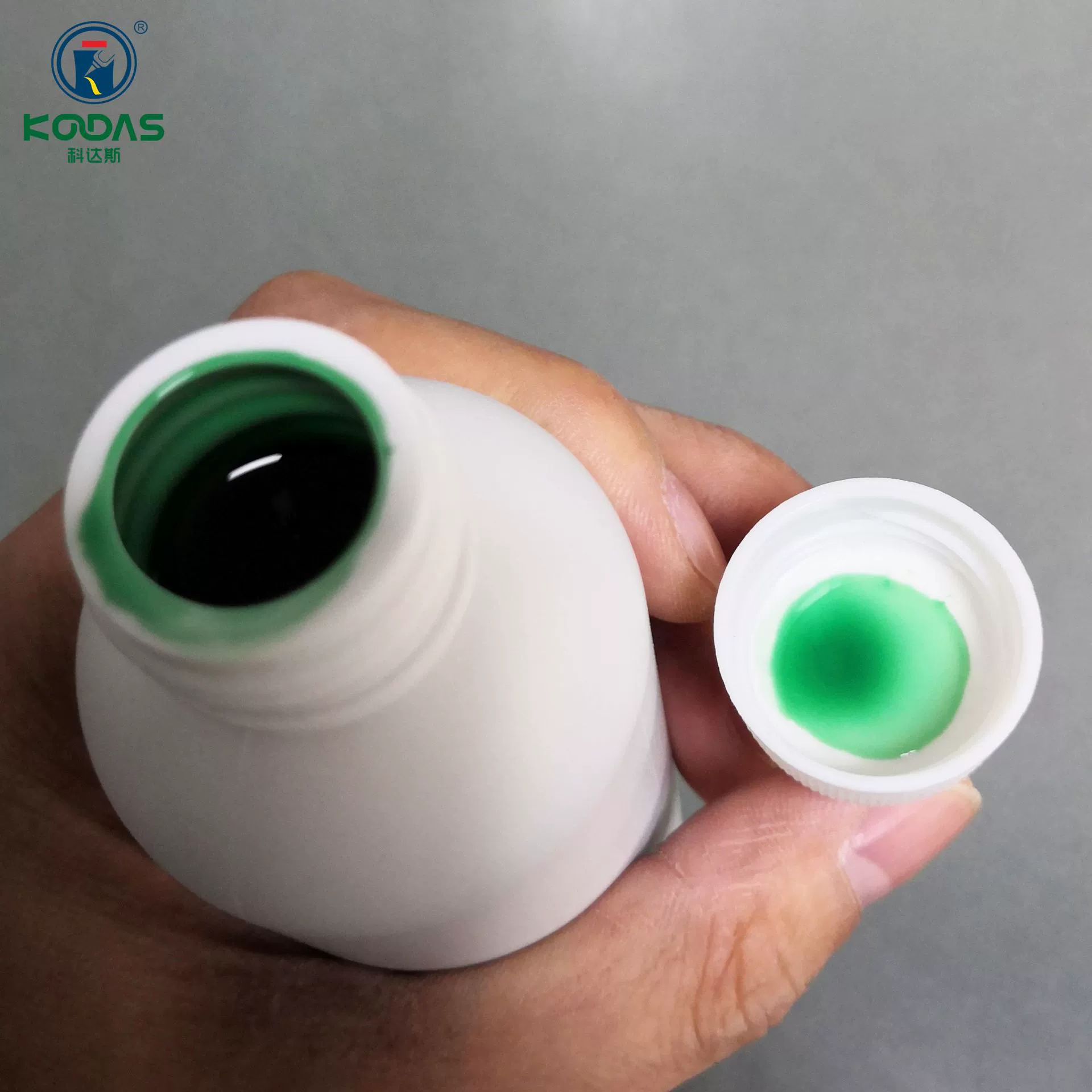 Замените агент крепления клея винта иностранного продукта 1401 в линии с доставкой образца клея винта цвета ВОК