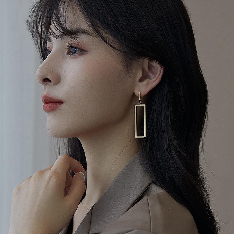 Retro Texture Simple Matte Gold Rectangular Earrings