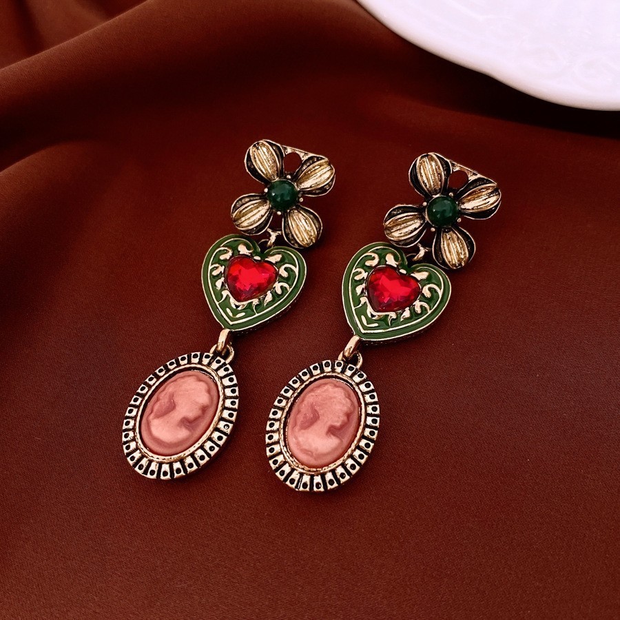 Medieval vintage diamantes geométricos oval pendientes collar ligero lujo nicho cadena clavícula juegos de joyería retro