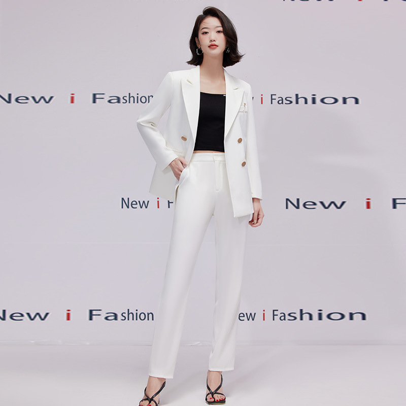 ChicShe 2023 Primavera ed Estate Nuovo Abbigliamento Professionale Donna Moda Doppiopetto Completo Bianco Estetista Colletto Bianco_voghion.com