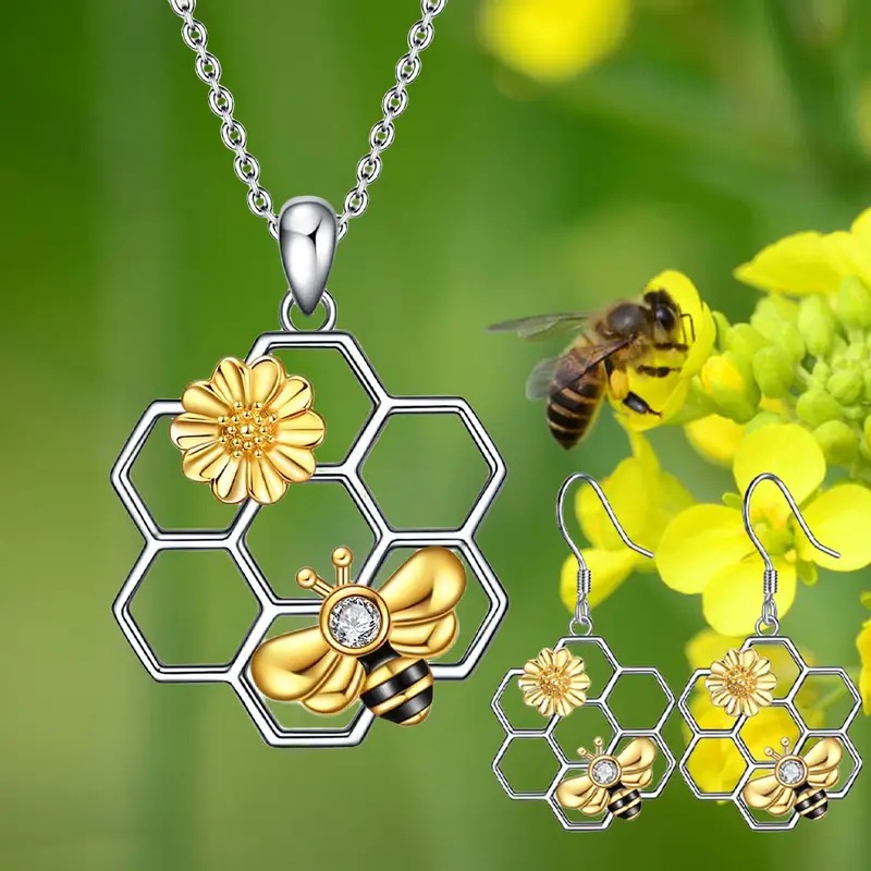creative design elegant necklace and earrings