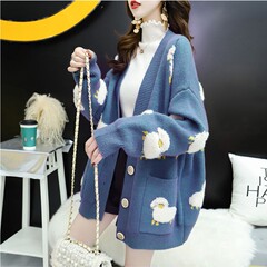 秋冬の新型の厚いニットのカーディガンの韓国版のゆったりしている羊のジャカードのセーターの女性の怠惰な風の長袖の大きいサイズのコート