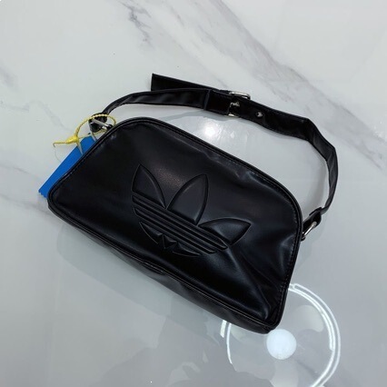 2026 Summer Xiaohongshu Influencer Picks: New Trendy Clover Underarm Bag, Sporty Casual Handbag and Shoulder Bag