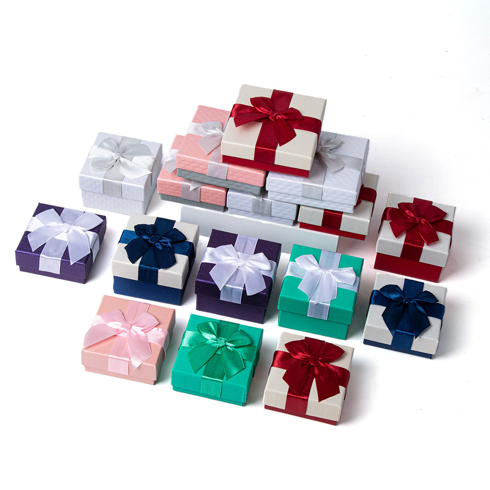 Caja de regalo de joyería de arco de seda cubierta cuadrada de anillo caja de almacenamiento de joyería de pendientes collar caja de almacenamiento