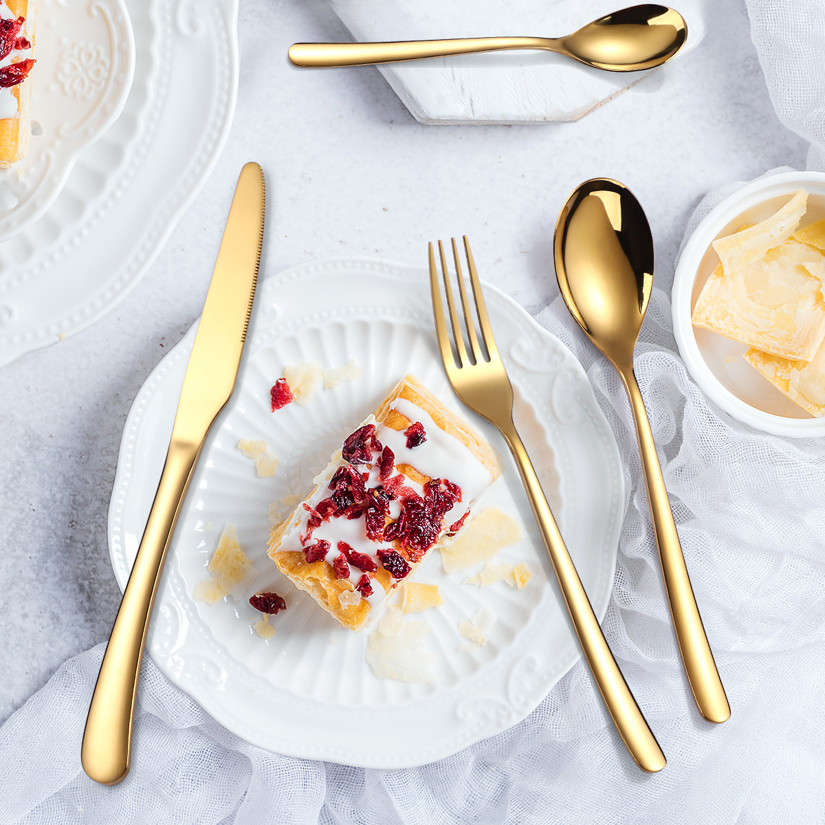 Juego de vajilla de acero inoxidable para el hogar Cuchillo de hogar de cuatro piezas de 24 piezas, tenedor, caja de almacenamiento de cuchara