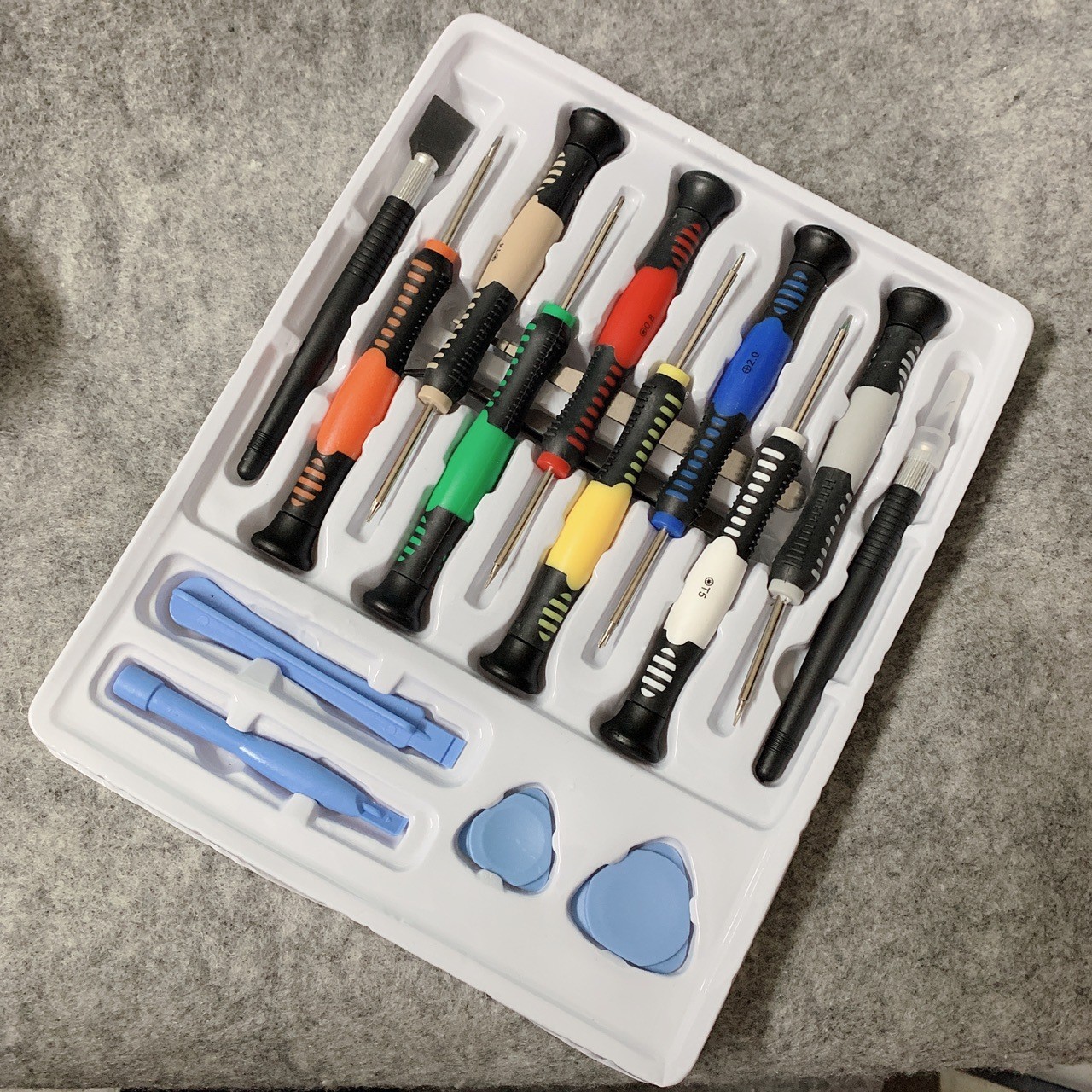 2811 multi-función de desmontaje destornillador traje de 14 piezas teléfono móvil herramientas de reparación de computadoras exportación transfronteriza recomendar