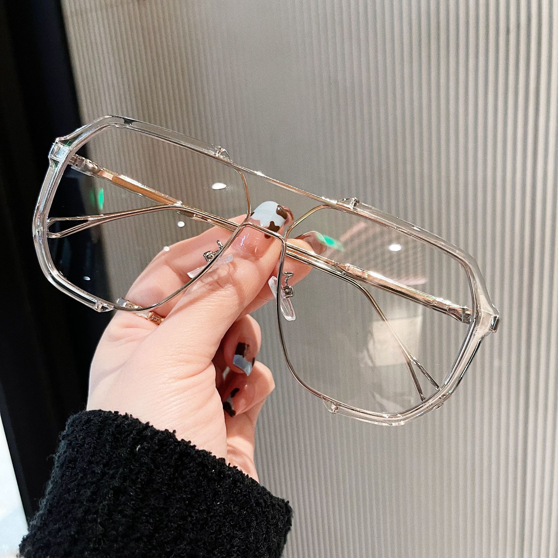 Unisex Gender Classic Style Style Classic Style Solid Color Ac UV400 Protection Square Full Frame Women's Sunglasses