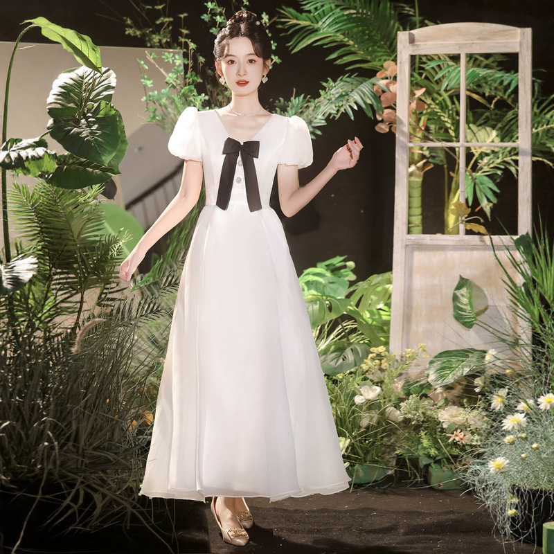 White Girls' Evening Dress 2026 New Model for Junior High School Students, High School Graduation Gown, College Style Adult Ceremony Dress