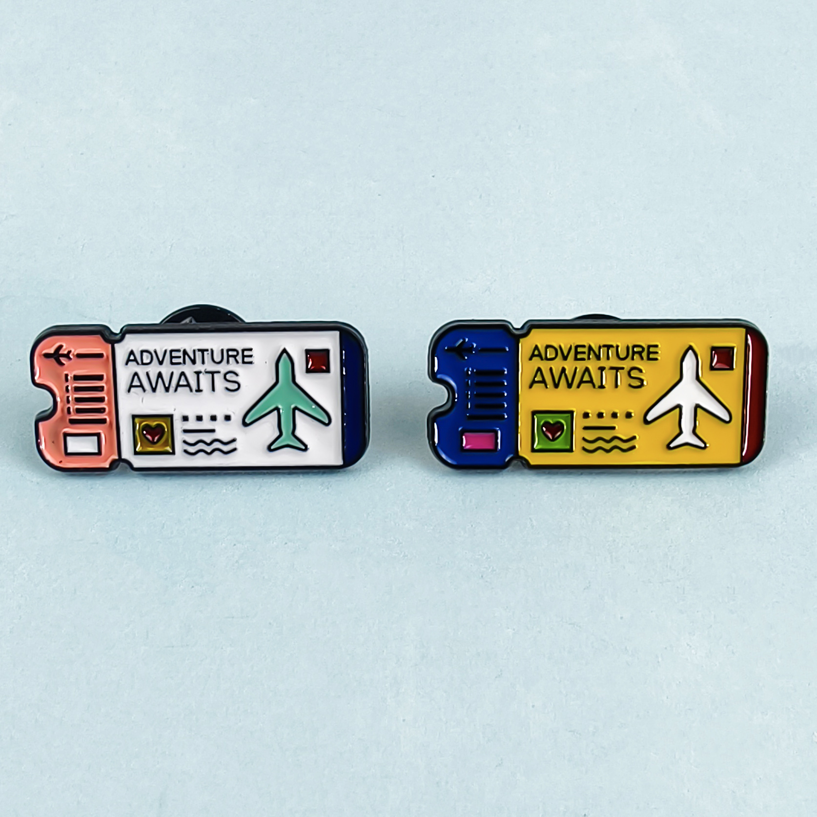 Boleto aéreo de dibujos animados transfronterizos broche de aleación para crear personalidad accesorios de letras creativas mochila insignia joyería punto